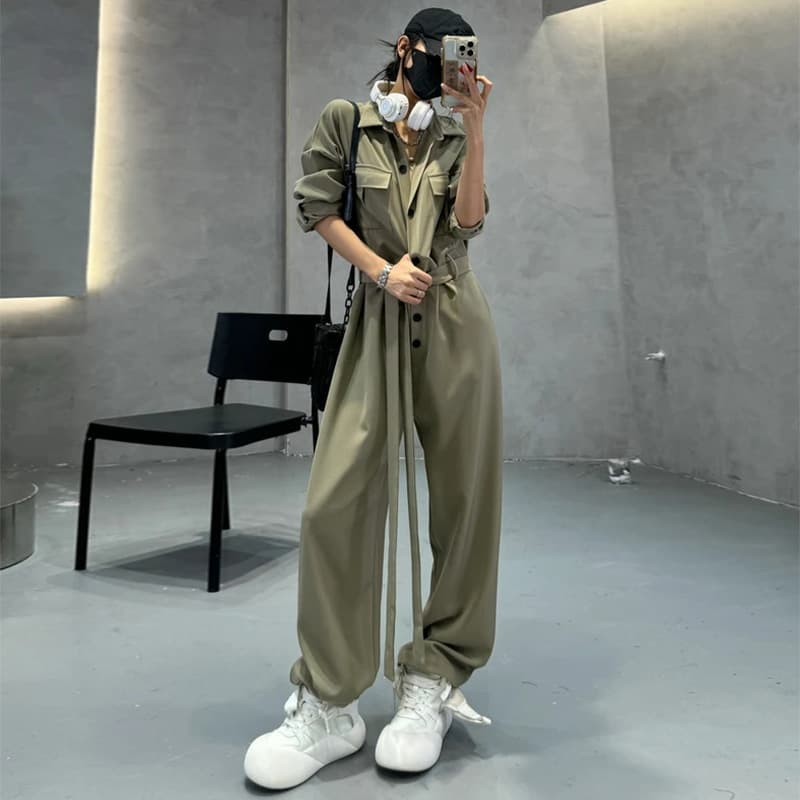 ゆったりシルエット作業着風つなぎ